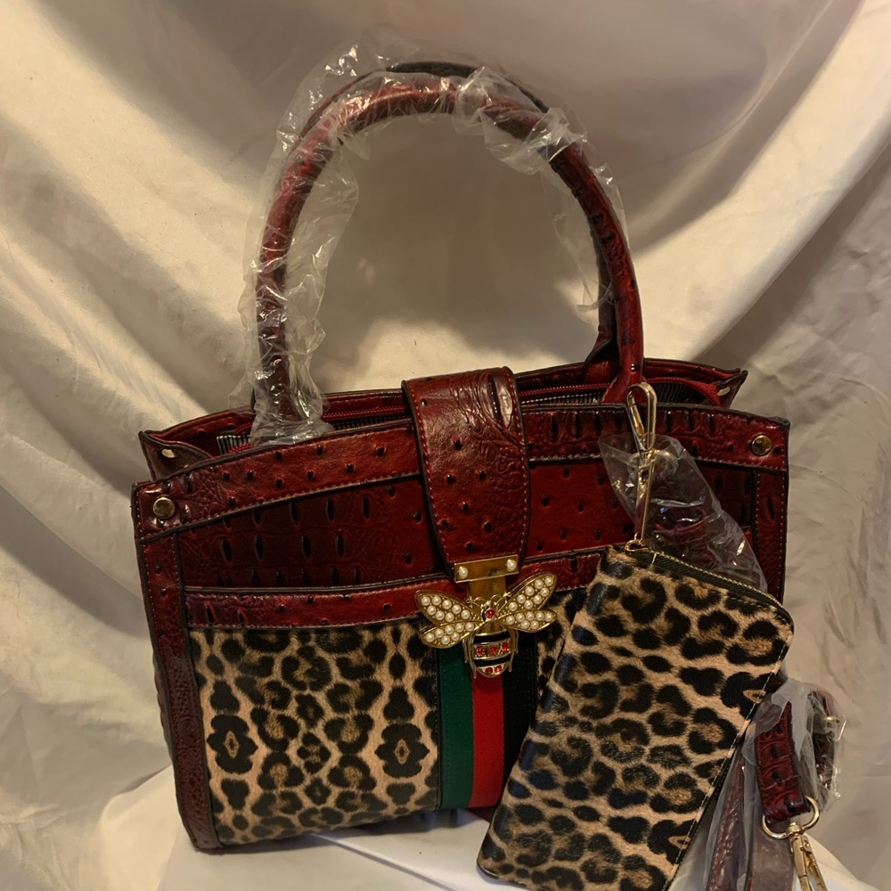 Bumblebee purse